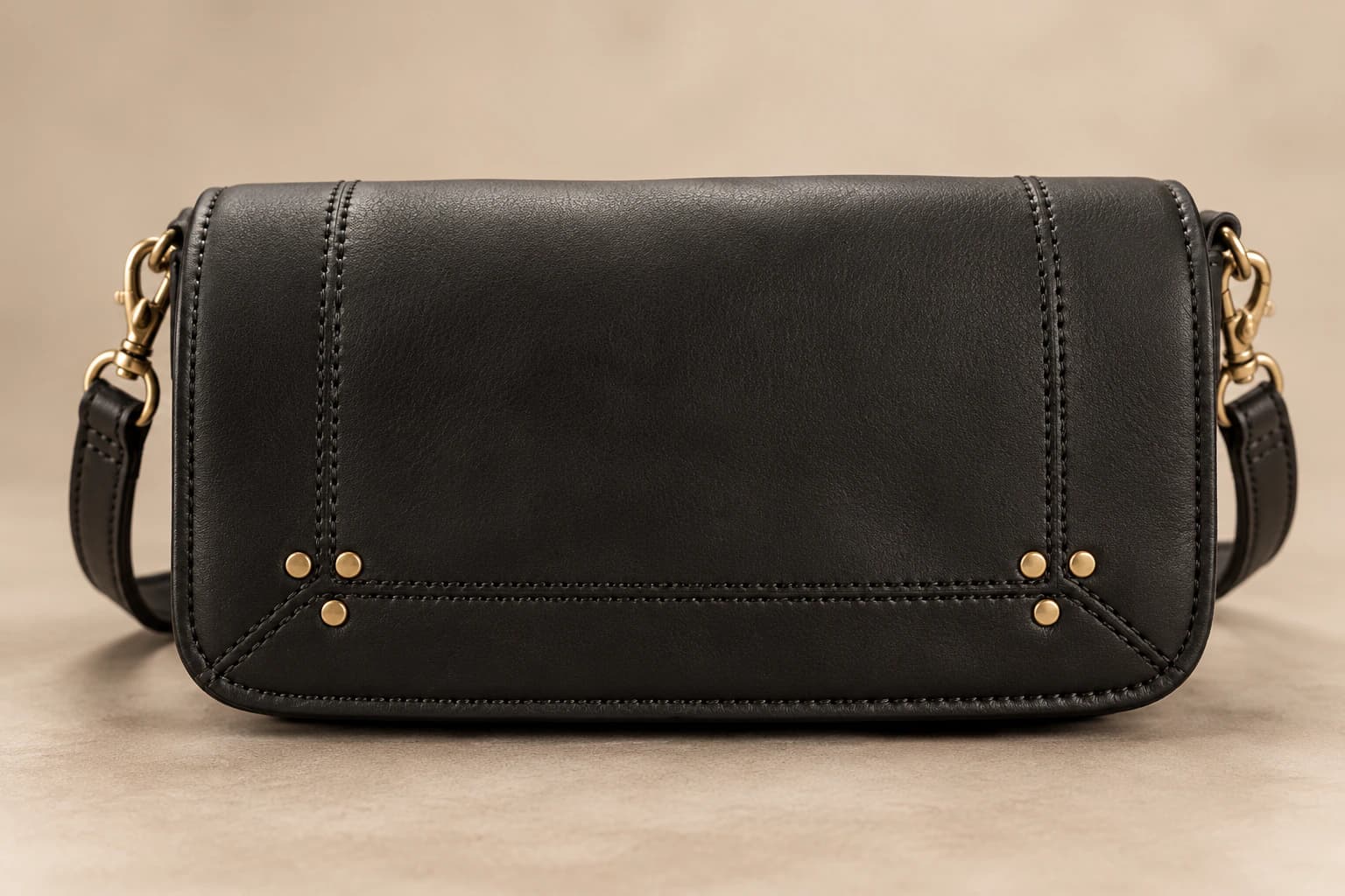 Handcrafted Leather Handbags & Clutches